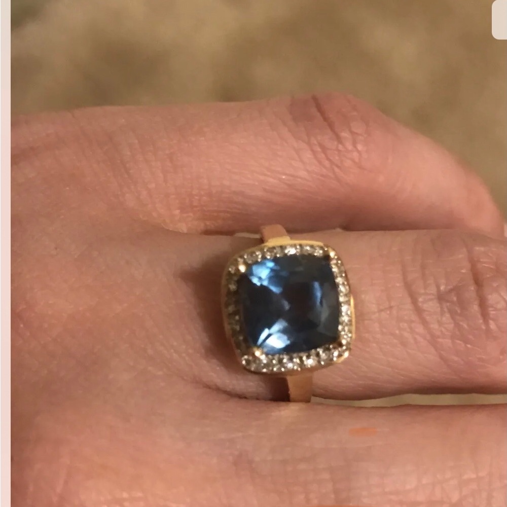 10 karat blue topaz and diamond ring size 4